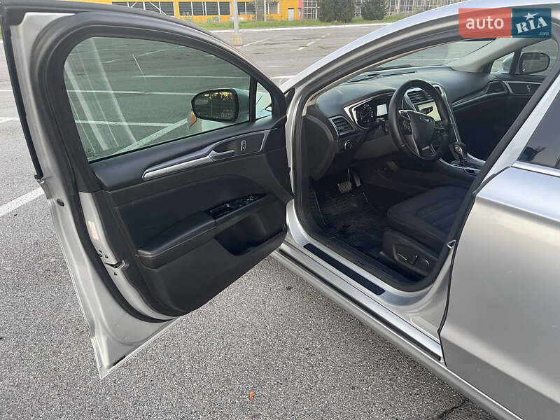 Седан Ford Fusion 2014 в Чернівцях фото 6 Седан Ford Fusion 2014 в Чернівцях