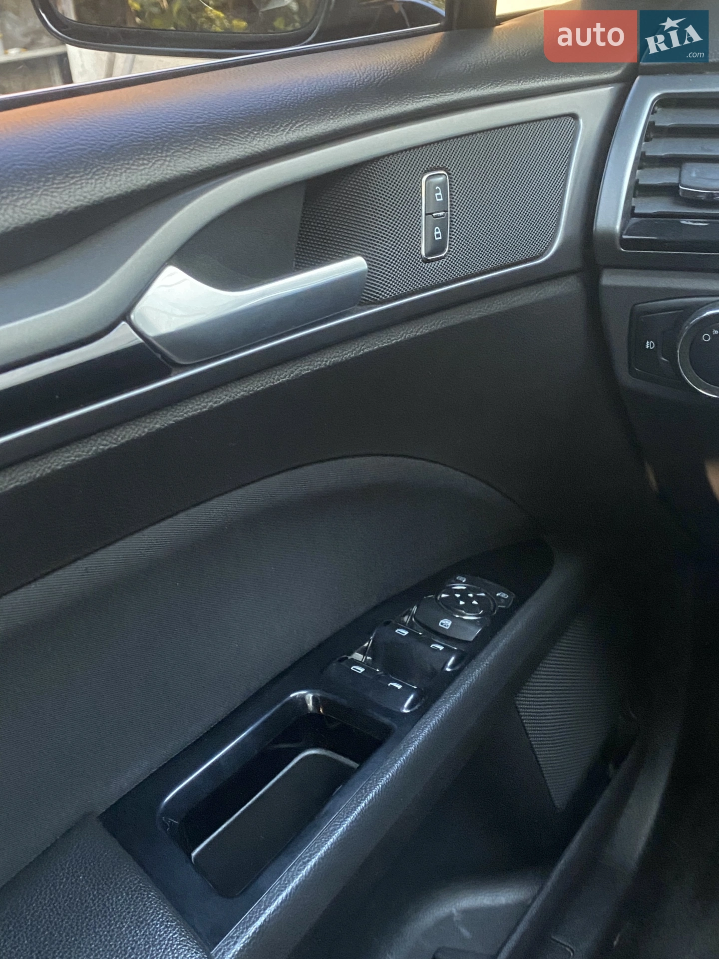 2015 Ford Fusion - мініатюра 9