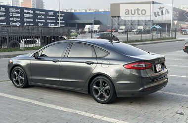 Седан Ford Fusion 2014 в Ивано-Франковске