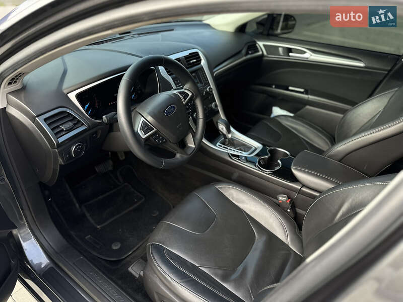 Седан Ford Fusion 2014 в Ивано-Франковске