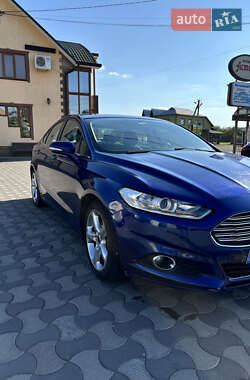 Седан Ford Fusion 2016 в Черновцах