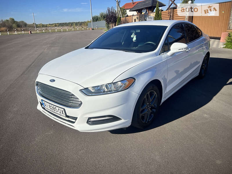 Седан Ford Fusion 2012 в Борисполі