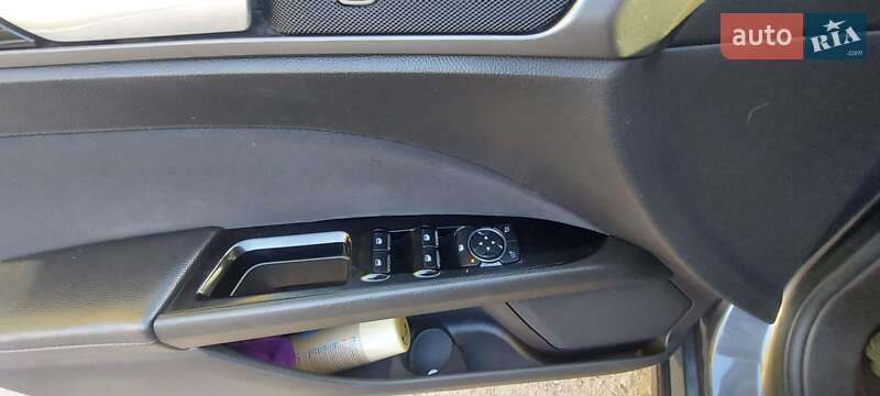 Седан Ford Fusion 2015 в Львове