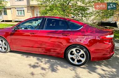 Седан Ford Fusion 2014 в 