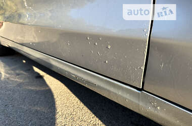Седан Ford Fusion 2017 в 
