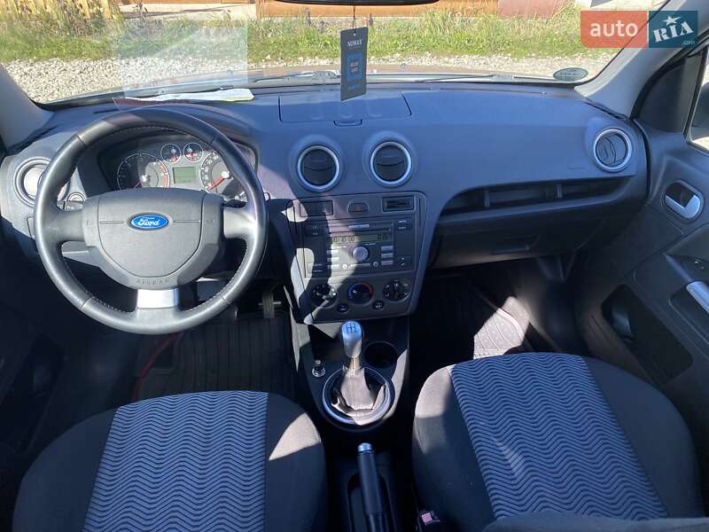 Хэтчбек Ford Fusion 2008 в Ивано-Франковске