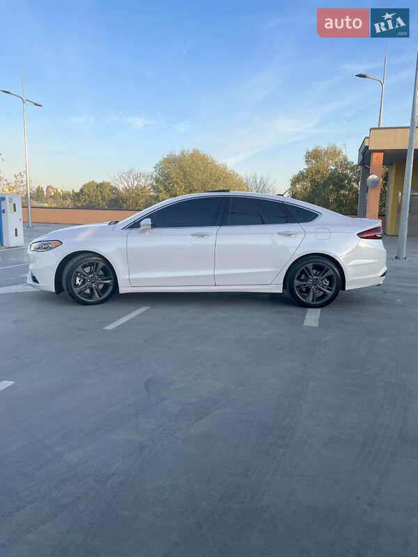 Седан Ford Fusion 2016 в Киеве