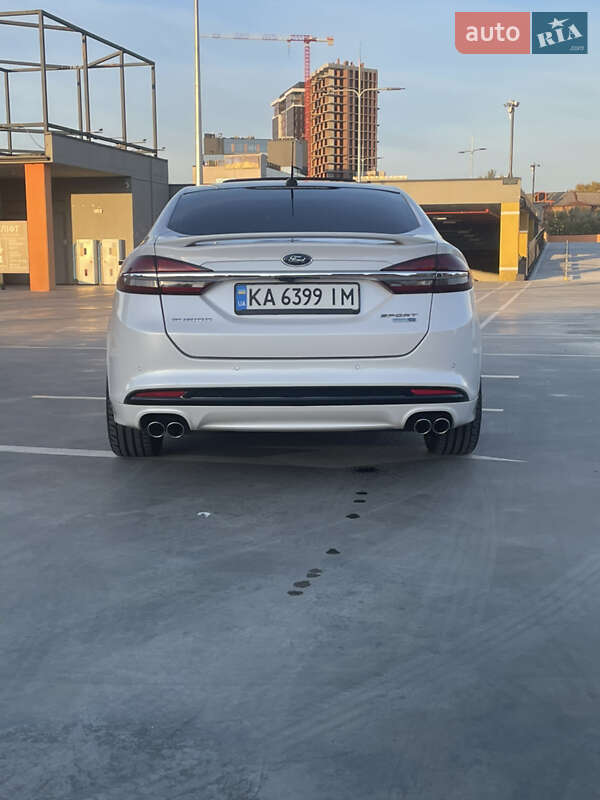 Седан Ford Fusion 2016 в Киеве