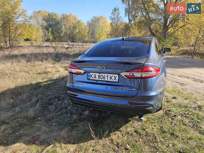 Седан Ford Fusion 2019 в Києві