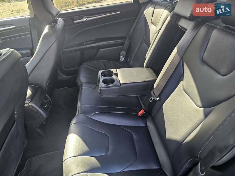 Седан Ford Fusion 2019 в Києві