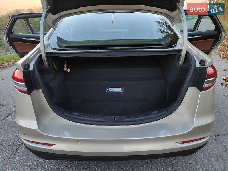 Седан Ford Fusion 2019 в Белой Церкви