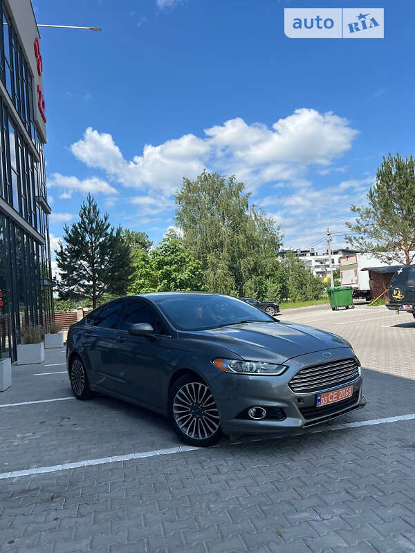 Седан Ford Fusion 2013 в Ровно