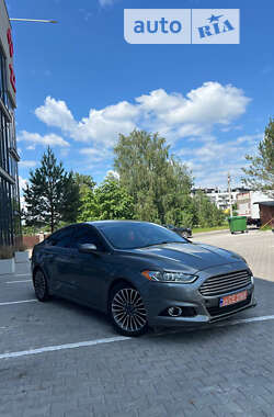 Седан Ford Fusion 2013 в Ровно