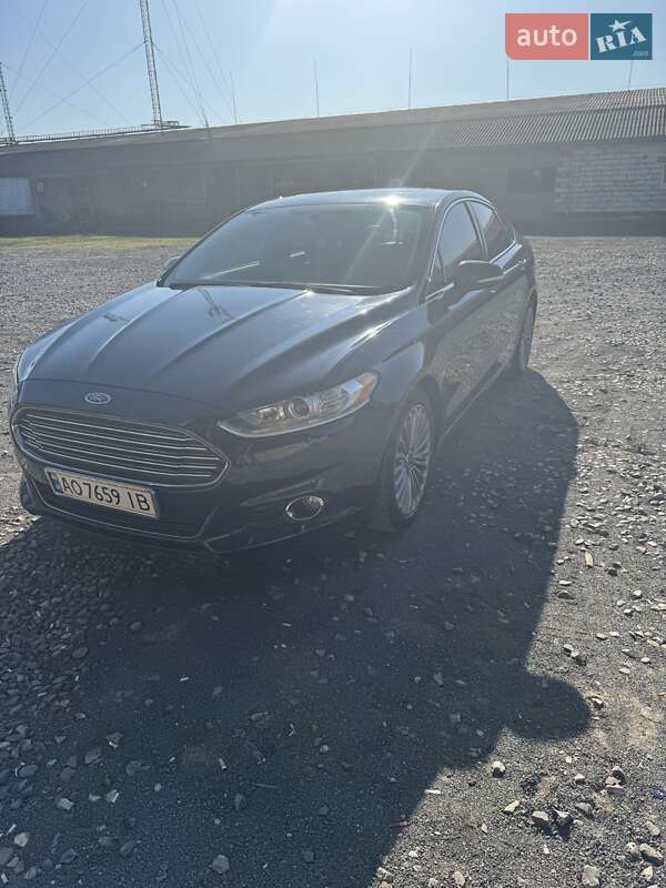 Седан Ford Fusion 2014 в Тячеві