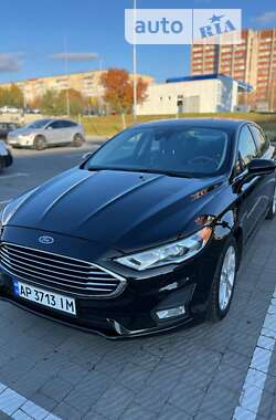 Седан Ford Fusion 2019 в Львове