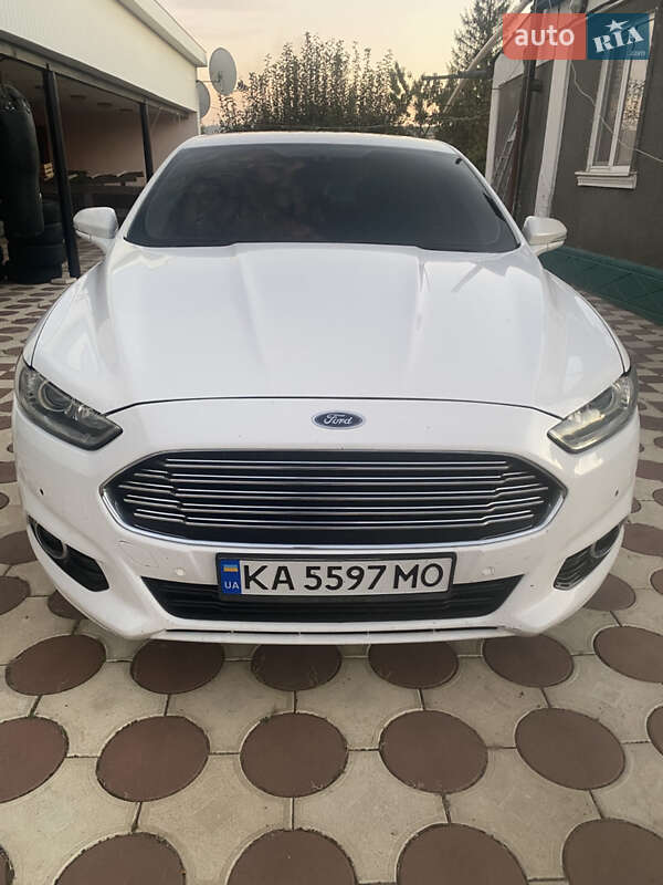 Седан Ford Fusion 2013 в Києві