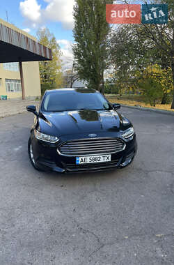 Седан Ford Fusion 2015 в Дніпрі