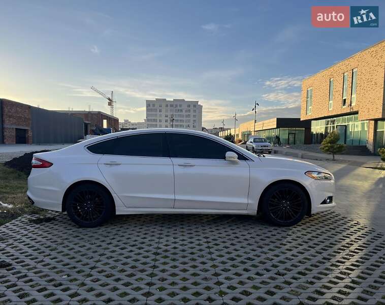 Седан Ford Fusion 2014 в Хмельницькому