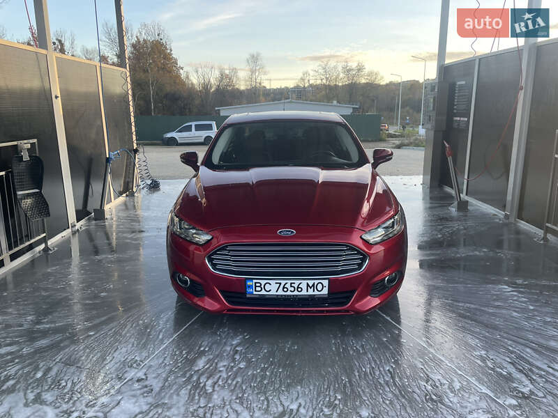 Седан Ford Fusion 2014 в Львове