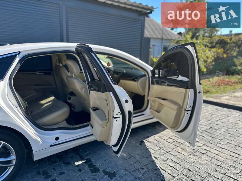 Седан Ford Fusion 2013 в Днепре