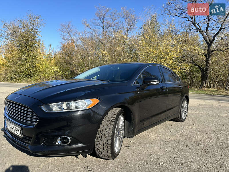 Седан Ford Fusion 2013 в 