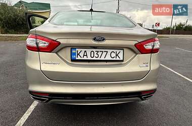Седан Ford Fusion 2015 в 