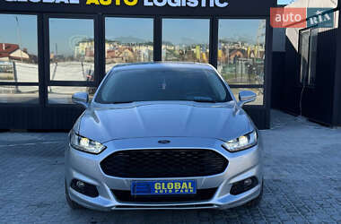 Седан Ford Fusion 2015 в Львове