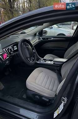 Седан Ford Fusion 2019 в Киеве