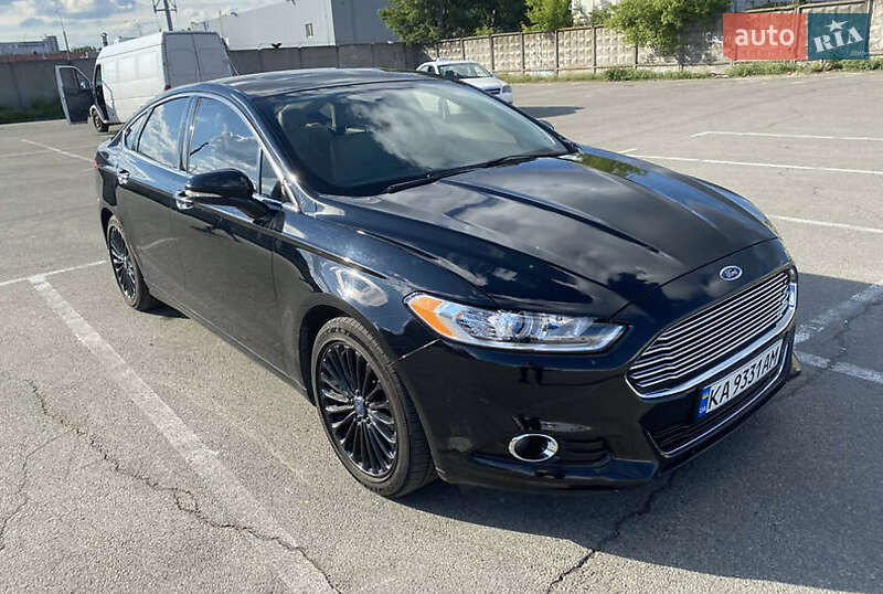 Седан Ford Fusion 2016 в 