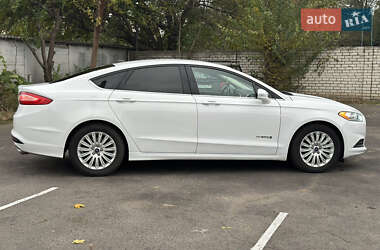 Седан Ford Fusion 2014 в Одесі