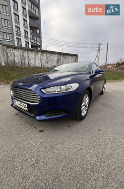 Седан Ford Fusion 2014 в Львові