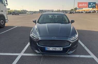 Седан Ford Fusion 2014 в Львові