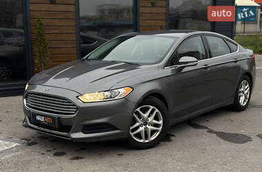 Седан Ford Fusion 2013 в Червонограді