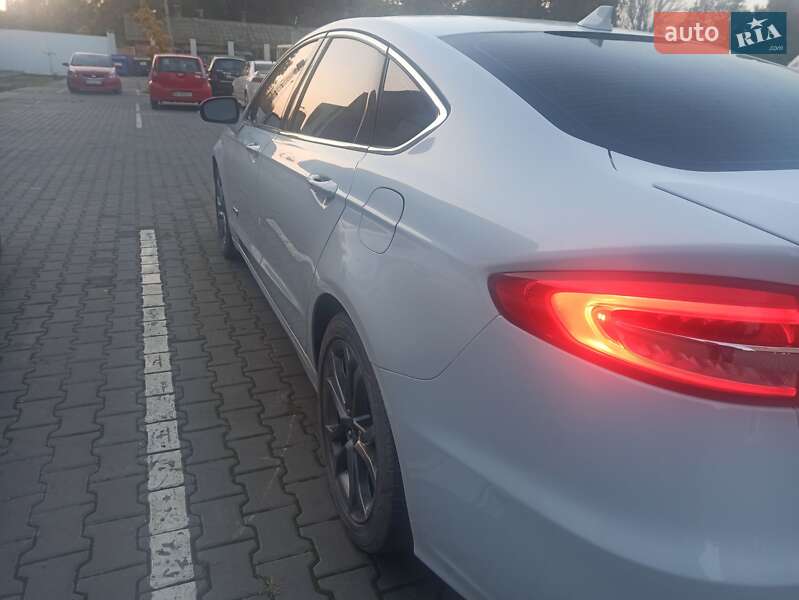 Седан Ford Fusion 2019 в Одессе