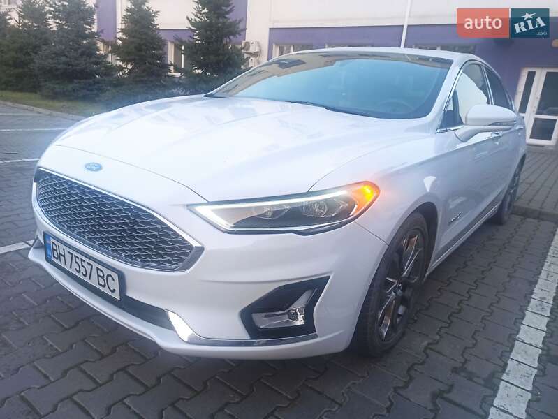 Седан Ford Fusion 2019 в Одессе