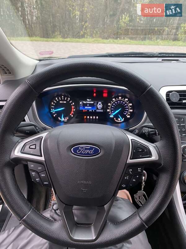Седан Ford Fusion 2015 в Тернополе