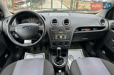 Хэтчбек Ford Fusion 2011 в Полтаве