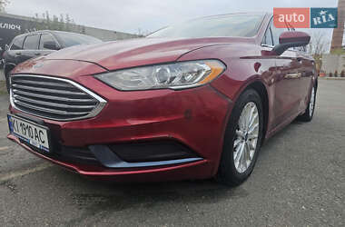 Седан Ford Fusion 2017 в 
