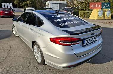 Седан Ford Fusion 2018 в 