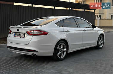 Седан Ford Fusion 2013 в Полтаві