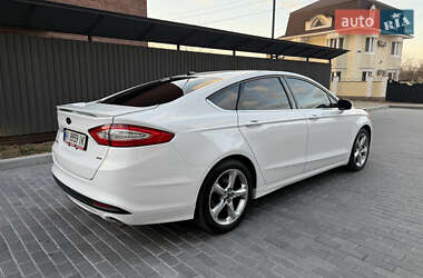 Седан Ford Fusion 2013 в Полтаві