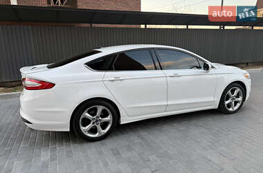 Седан Ford Fusion 2013 в Полтаві