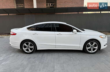 Седан Ford Fusion 2013 в Полтаві