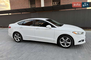 Седан Ford Fusion 2013 в Полтаві