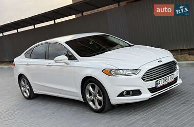 Седан Ford Fusion 2013 в Полтаві