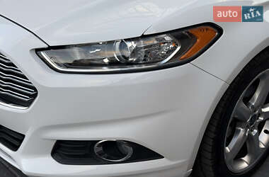 Седан Ford Fusion 2013 в Полтаві