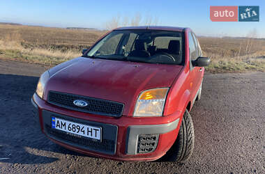 Хэтчбек Ford Fusion 2005 в Попельне