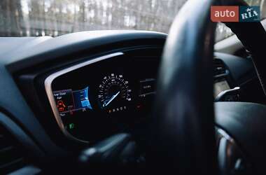 Седан Ford Fusion 2019 в 