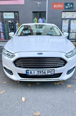 Седан Ford Fusion 2013 в Ірпені