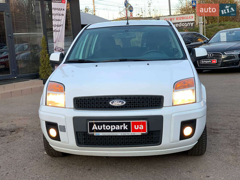 Хэтчбек Ford Fusion 2012 в Виннице